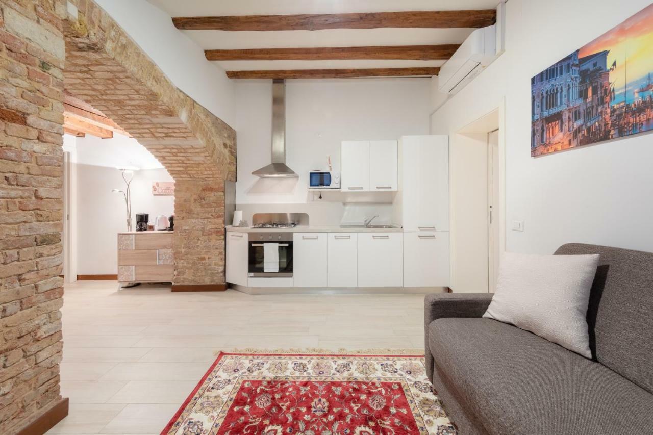 Ca' Del Pozzo Loft Apartment เวนิส ภายนอก รูปภาพ